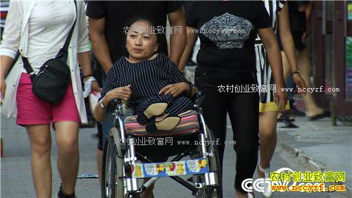 [�¸���]���ɹŶ��״����˱��Ŵ����µ�Ů�������촴ҵ�¸���