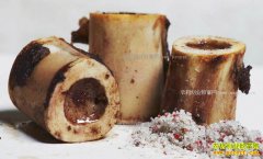 ���ݹ�ͷ�Ƶ���һ���Գ�����Ԫ