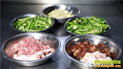 ��Ů��ʦ�������� һͷ����3000��Ԫ