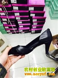 90���ѧ������Ͱ�[΢��]��ŮЬ ����40��Ԫ�����