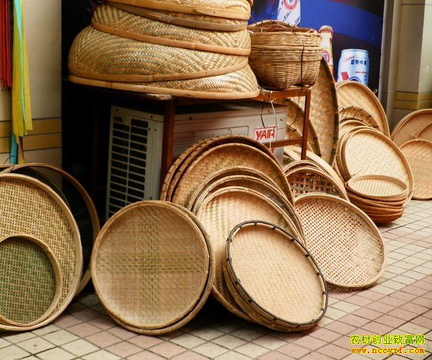 ��ƺ������ط���ɫ���ֹ�����Ʒ